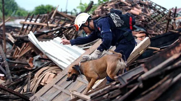 Memperingati 10 tahun Gempa Jogja, Sudahkah Kamu Melupakan Tragedi Memilukan Itu? 21