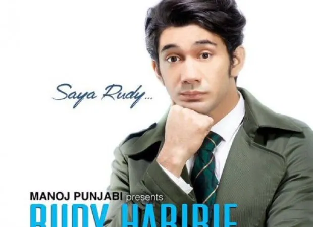 Aktor Terbaik Indonesia Saat Ini: Reza Rahadian. Film-Film Ini Jadi Buktinya! 34