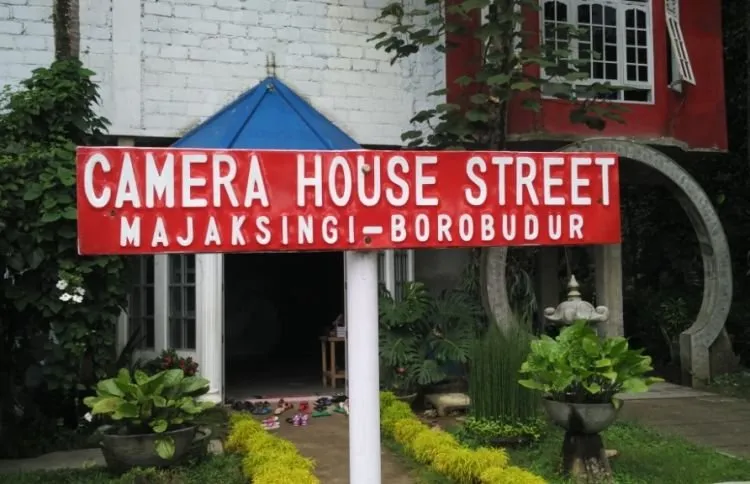 Ngaku Traveler Hits dan Kekinian? Nggak Sah Kalau Belum Mengunjungi Rumah Kamera di Magelang! 11