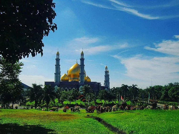 Meskipun Terkenal Macetnya Parah, Depok Juga Punya Destinasi Wisata yang Bikin Kamu Ceria Lho! 9