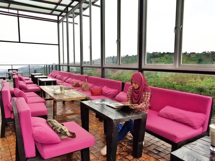 Mau Jadi Pasangan Hits dan Kekinian? Cobain Dong Kencan di 7 Tempat di Bandung Ini! 8