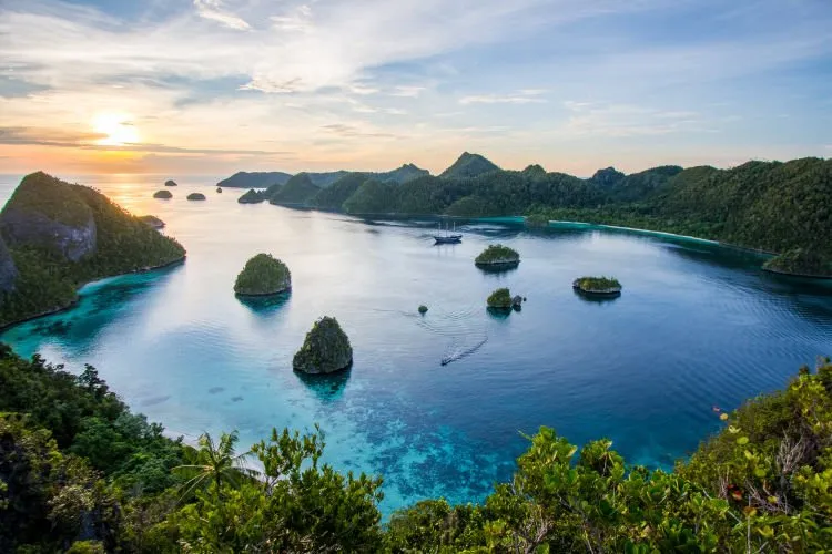 Mimpi Apa yang Bisa Mengalahkan Mimpi ke Raja Ampat? Yuk Wujudkan Nyata Ke Surga Itu! 9