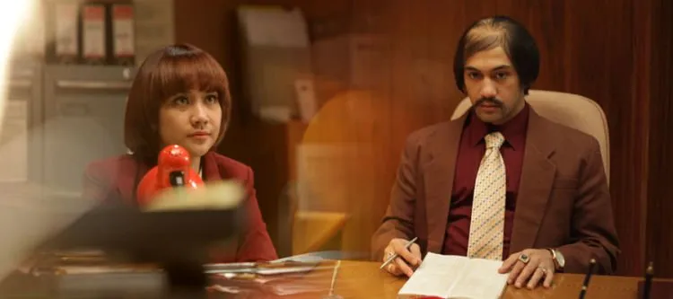 Aktor Terbaik Indonesia Saat Ini: Reza Rahadian. Film-Film Ini Jadi Buktinya! 33