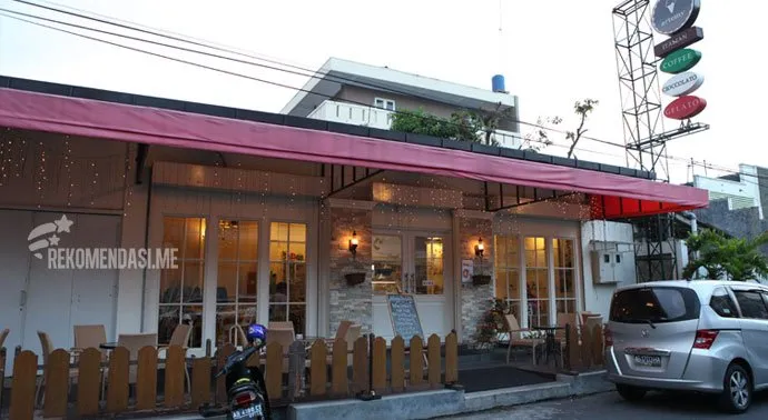 Habiskan Waktumu Bersama Pasangan dengan Mengunjungi 7 Spot Asyik Makan Es Krim di Jogja! Bisa Bikin Hubungan Kamu Kian Lumer Aja! 8