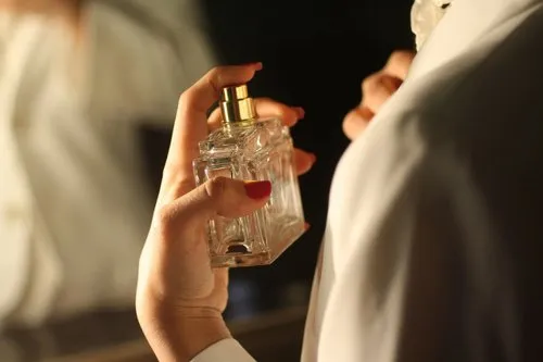 Percayalah Bahwa Kamu Bisa Cantik Luar-Dalam, Meski Jarang Pakai Bedak Apalagi Dandan 11