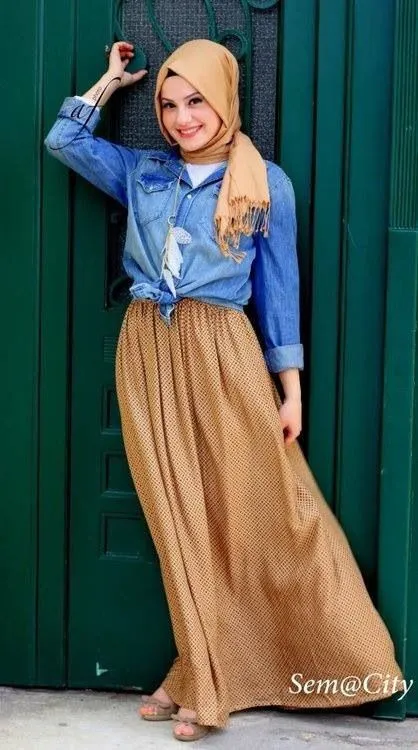 Biar Tampilanmu Semakin Menawan, 9 Fashion Item Hijab Ini Harus Kamu Punya 13