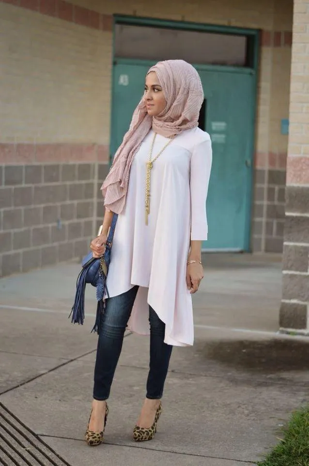 Jangan Ragu Tampil dengan Busana Nude Color. Praktikkan 15 Trik Ini agar Penampilanmu Menawan! 26