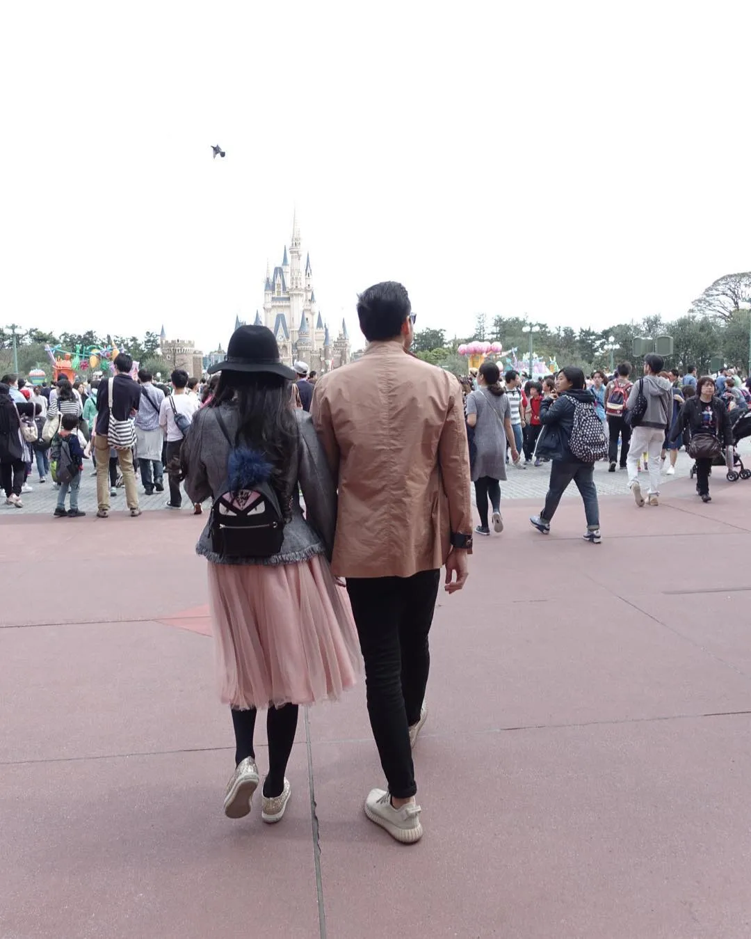 Simak Serunya Foto Prewedding Sandra Dewi di Jepang, Plus Jalan-Jalan Romantis Ke Sana Kemari! 9