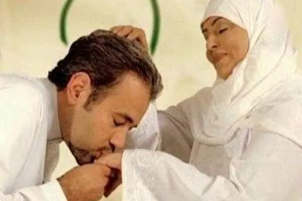 Jangan Takut dengan Laki-Laki yang Berpredikat 'Anak Mami'. Mereka Adalah Calon Imam Terbaikmu 10