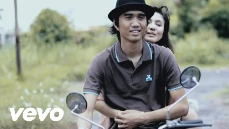 Buat Kamu yang Baru Putus Cinta, 12 Lagu Ini Mengajakmu Bangkit dan Kembali Ceria 14
