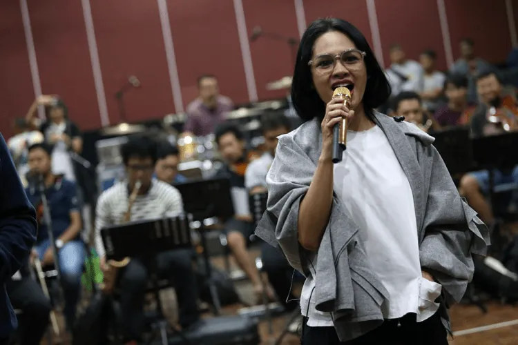 Buat Kamu yang Baru Putus Cinta, 12 Lagu Ini Mengajakmu Bangkit dan Kembali Ceria 19