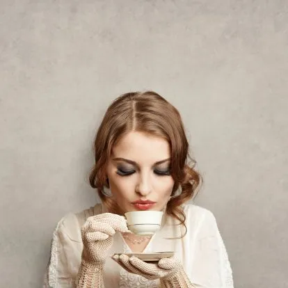 17 Gambar Kocak Soal Kamu yang Bokek Kalau di Kafe Kelamaan. Nggak Bisa Minum Pelan 23