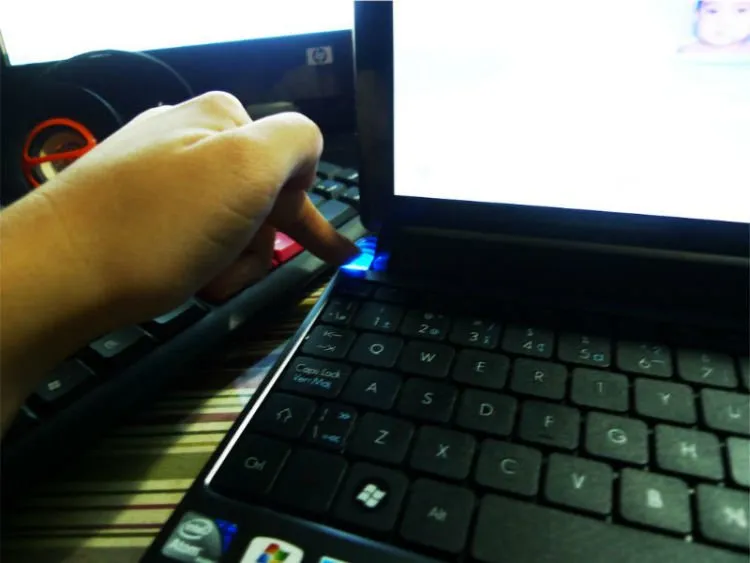 7 Alasan Ini Mungkin Akan Membuatmu Berubah Pikiran Untuk Tidak Lagi Shut Down Laptopmu. Mending Pilih Mode Sleep Atau Hibernate Aja 8