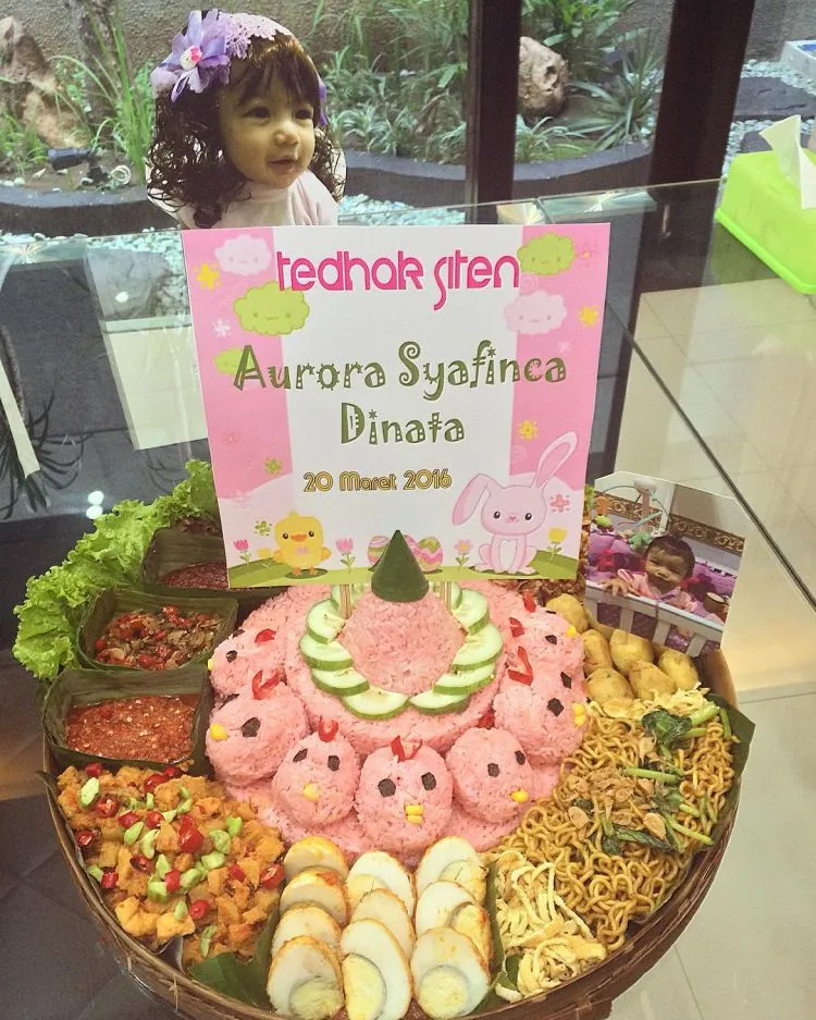 Ngasih Kue Tart Sudah Terlalu Biasa? Pilih Nasi Tumpeng Saja Sebagai Penggantinya! 27