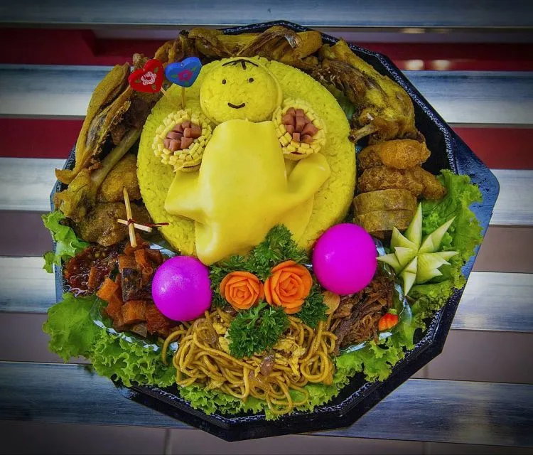 Ngasih Kue Tart Sudah Terlalu Biasa? Pilih Nasi Tumpeng Saja Sebagai Penggantinya! 20
