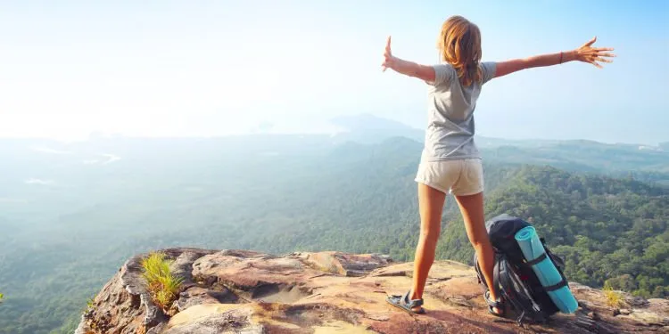 Please, Stop Minta Oleh-oleh Temen Kamu yang Lagi Traveling! 7 Alasan Ini Semoga Menyadarkanmu 13