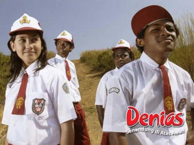 Selasa Cantik: Elok Paras Pevita Pearce yang Mengalihkan Duniamu. 9