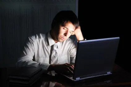 Pengen Tidur Di Kantor Tapi Gak Mau Ketahuan? Pakai 6 Cara Pintar Ini Aja! 8