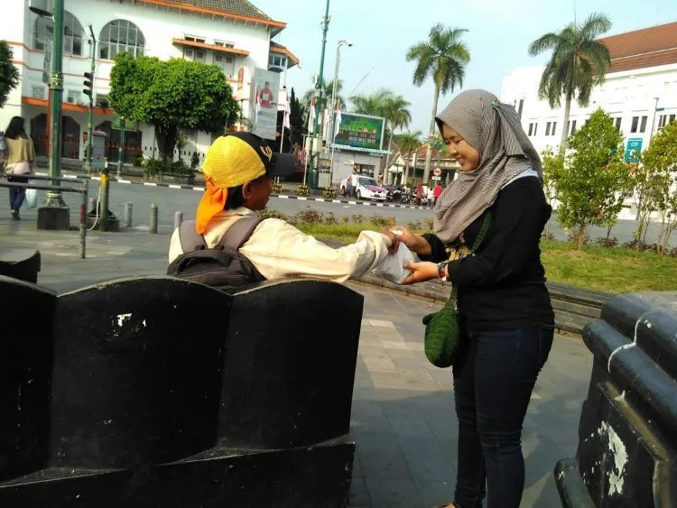 5 Amalan Kebaikan yang Dianjurkan di Bulan Ramadhan 8 amalan kebaikan di bulan ramadhan