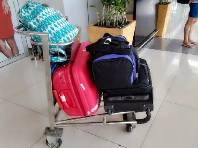 14 Kelakuan Kocak yang Hanya Dilakukan oleh Kamu yang Kecanduan Membaca 29