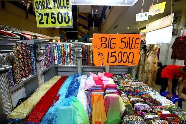 5 Cara Gampang Bikin Kebaya Bagus dan Murah. Bahkan Nggak Sampai 200 Ribu!