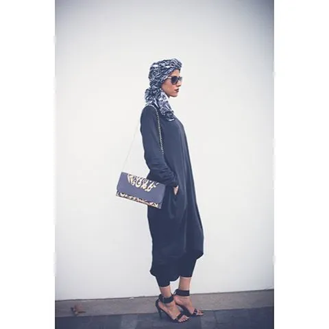 Nggak Selamanya Hijab Bermotif Macan Itu Terlihat Garang. 8 Inspirasi Gaya Ini Adalah Buktinya. 12