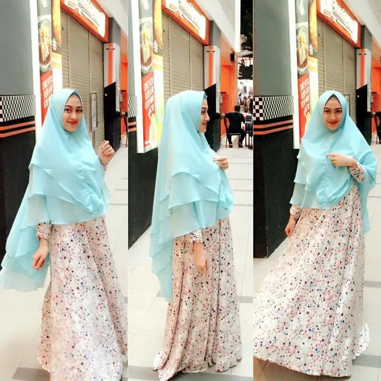 10 Style Kondangan Menawan Dengan Hijab Menutup Dada dan Long Dress. Meski Sederhana, Namun Tetap Memesona 17