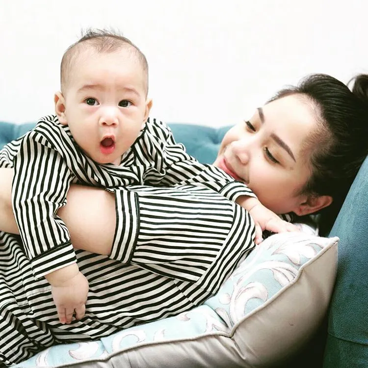 Bahagianya Raffi Ahmad - Nagita Slavina. Pose Unyu Menggemaskan dari Rafathar Ini Nggak Bikin Bosan! 25