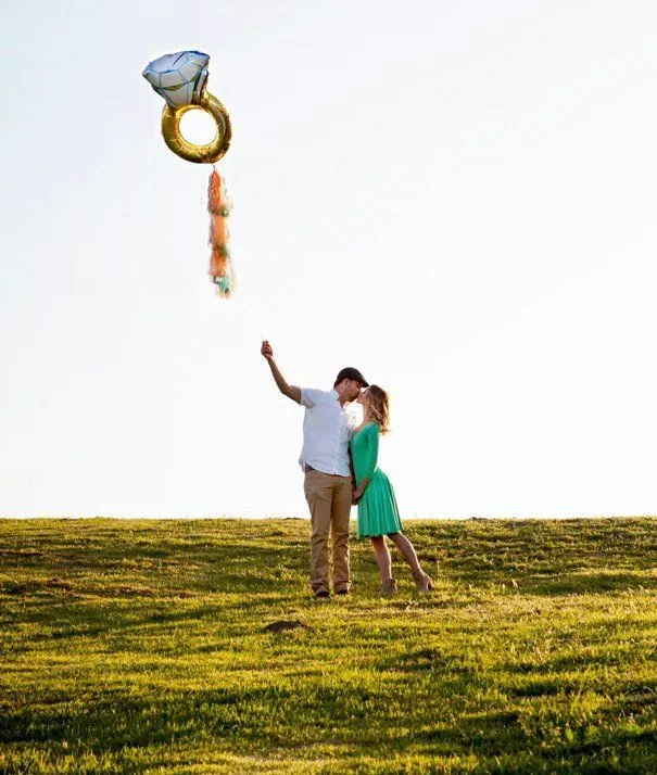 Foto Prewedding Nggak Harus Mesra dan Serba Romantis. Yang Lucu-lucu Begini Juga Bisa! 33
