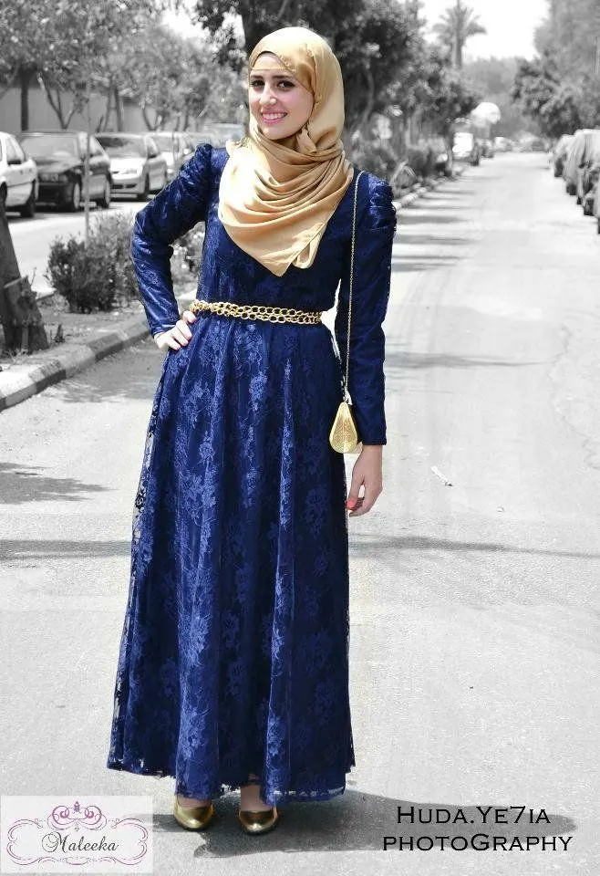 10 Style Kondangan Menawan Dengan Hijab Menutup Dada dan Long Dress. Meski Sederhana, Namun Tetap Memesona 13