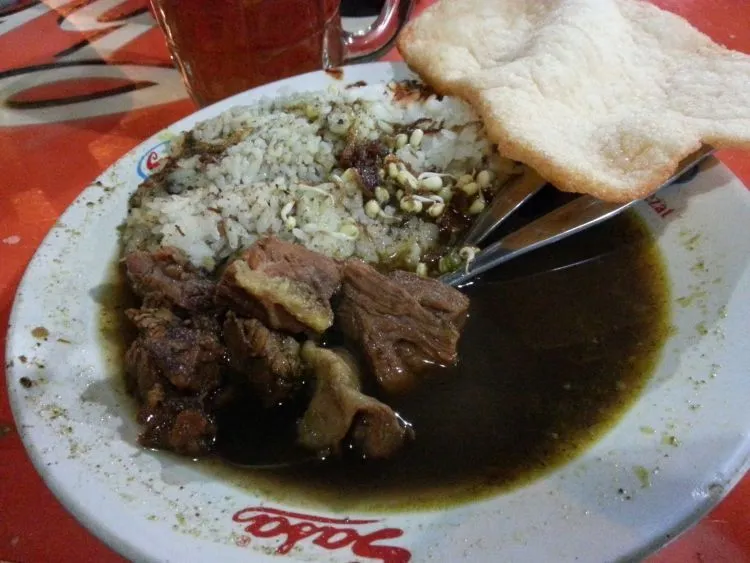 Belum Sah Jadi Arek Suroboyo Hits Kalau Belum Cobain 9 Kuliner Tengah Malam ala Suroboyoan, Cuk! 12