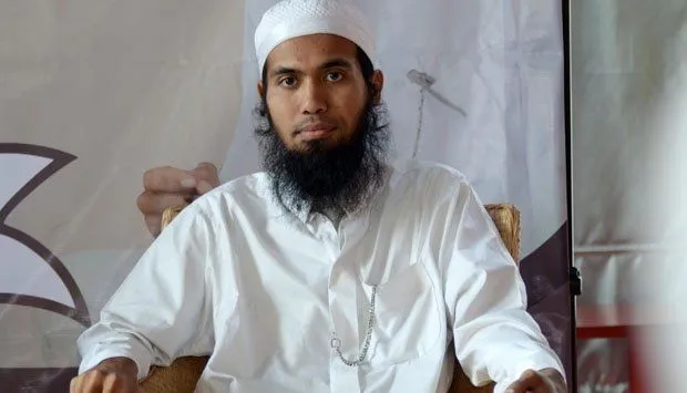 5 Artis Ini Hijrah dari Panggung Hiburan Demi Keyakinannya di Agama Islam. Apa Pertimbangan Mereka? 7