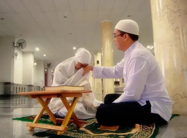 Bahagianya yang Sudah Menikah Ketika Bulan Ramadan. Yuk Intip Obrolan Romantis Mereka 15