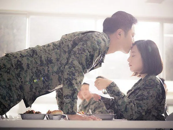 Wih, Descendant Of The Sun 2 Bakal Tayang di 2017 Nih, Stabilkan Dulu Hati dan Perasaan. 8
