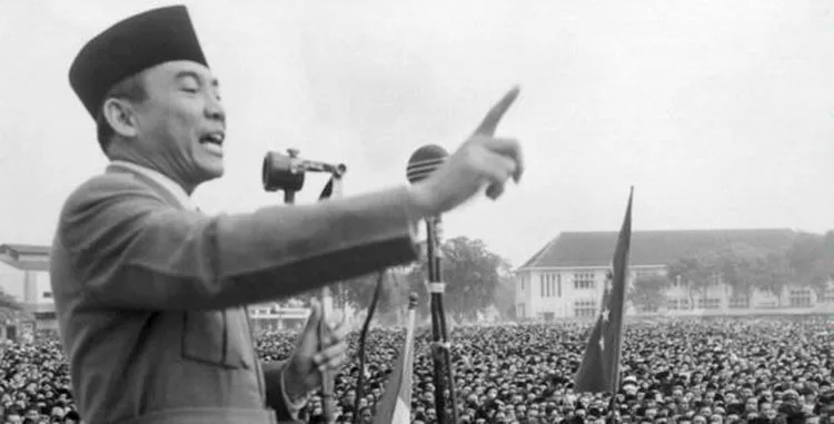 Cuma Pengecut yang Hari Ini Masih Takut Sama Komunis. Sikapi dengan Akal Sehat, Bukan Amarah. 8