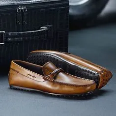 Hey Cowok, Punya Sepatu Itu Nggak Perlu Banyak Kok, Cukup Punya 4 Jenis Sepatu Ini! 21