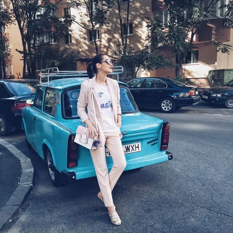 Siapa Bilang Cewek Tomboy Nggak Bisa Stylish! Ini Nih Cara Upgrade Penampilan Kamu 13