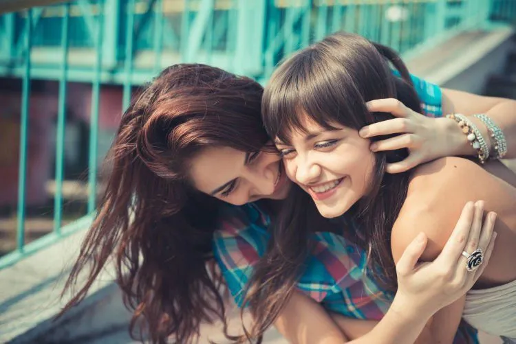 Bedanya Mereka yang Bisa Jadi Sahabat Sampai Tua Dan yang Cuma Bisa Jadi Teman Biasa 10