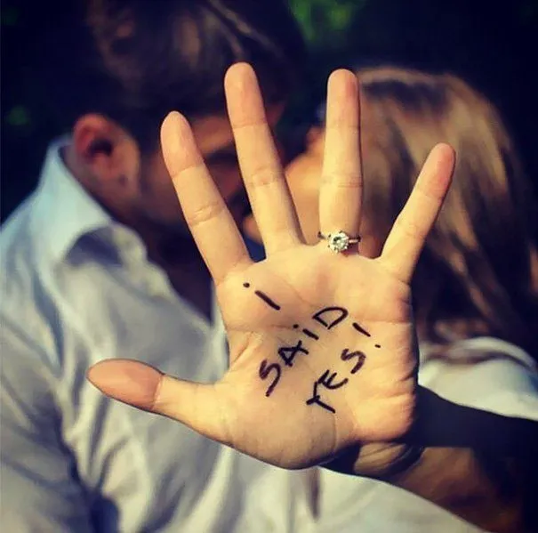 Foto Prewedding Nggak Harus Mesra dan Serba Romantis. Yang Lucu-lucu Begini Juga Bisa! 27