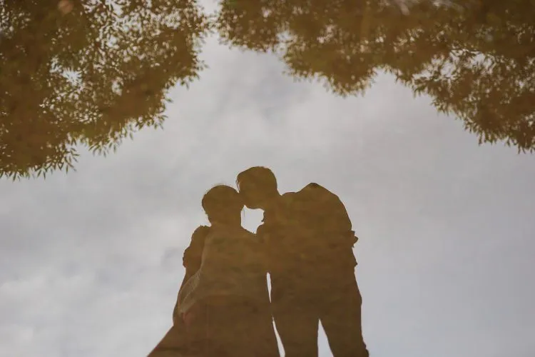 Simak Epiknya Foto Nikahan Plus Honeymoon Putri Titian dan Junior Liem Ini, Baper Tanggung Sendiri! 25