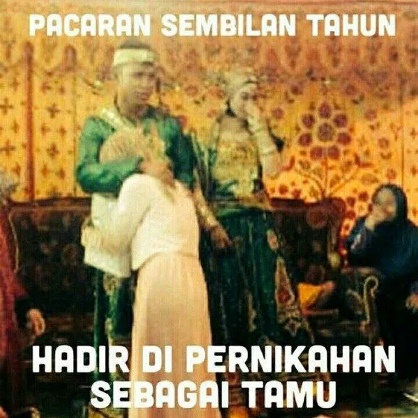 15 Foto Pelaminan yang Tak Pernah Terbayangkan di Mimpi-Mimpi Indah Kalian. Kocak :) 23