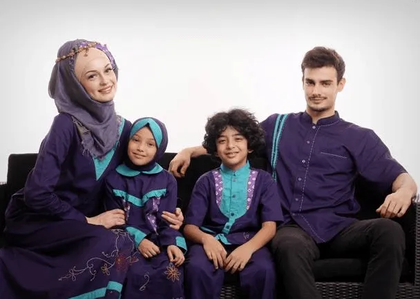 Ini 4 Perbedaan Gaya Belanja Cowok dan Cewek Pas Menjelang Lebaran. Cewek Emang Agak Aneh 8