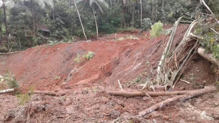 Jawa Tengah Dilanda Banjir dan Longsor yang Menelan Korban Jiwa. Bantu Doa untuk Mereka 6