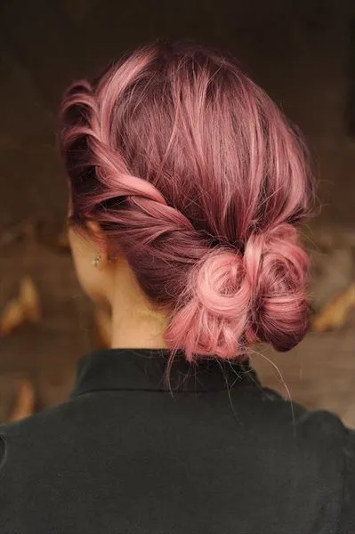Mewarnai Rambut Itu Gak Ada Salahnya Kok. Apalagi Setelah Melihat 20 Inspirasi Warna Rambut Ini, Tambah Pingin! 23