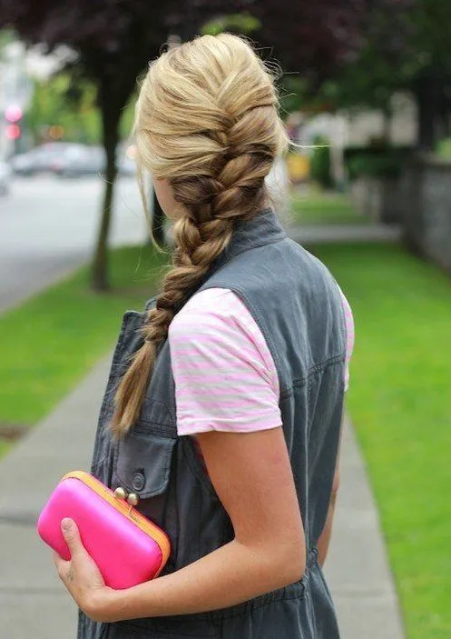 7 Tatanan Rambut Simpel Anti Gerah. Cocok Buat Cewek yang Males Ribet 15