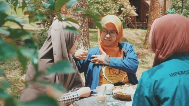 Nggak Perlu Meremehkan yang Mendadak Alim di Bulan Puasa. Belajar kan Nggak Ada Salahnya 16