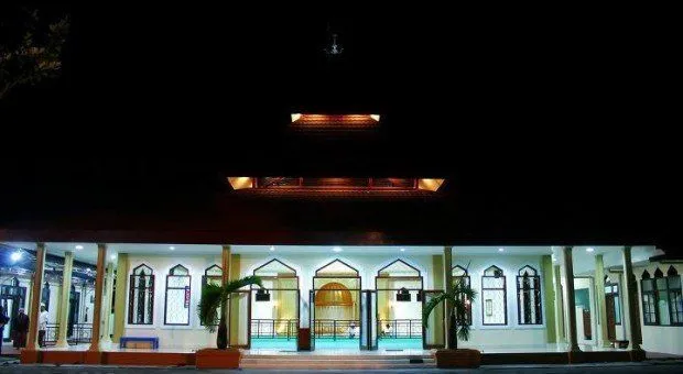 30 Hari Mencari Takjil. Para Pemburu Takjil Harus Berburu Buka Puasa ke Masjid-Masjid di Jogja Ini! 18