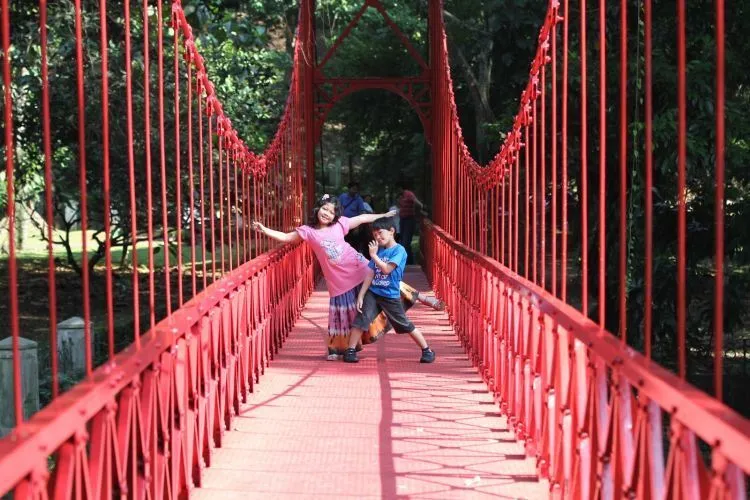 10 Tempat Wisata Ini Katanya