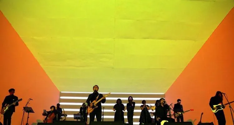 8 Band Ini Jadi Alasan Kenapa Kamu Harus Nonton Konser Musik Langsung Setidaknya Seumur Hidup Sekali 11