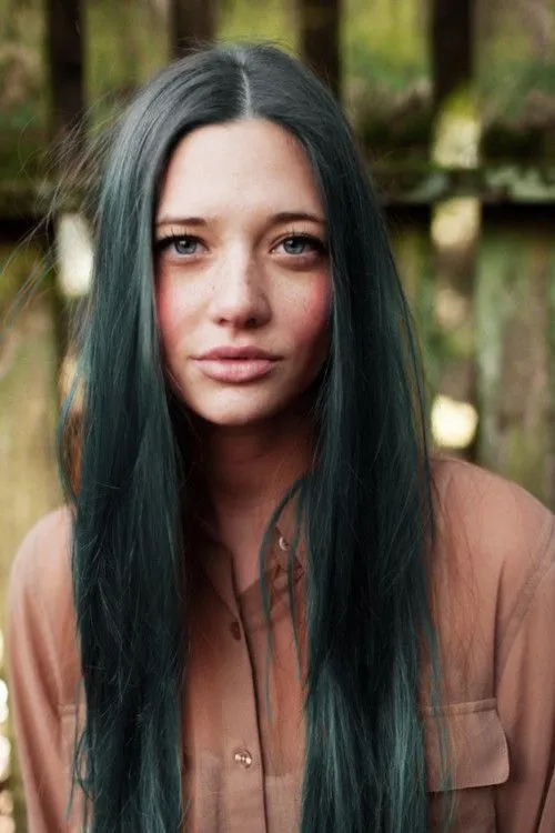 Mewarnai Rambut Itu Gak Ada Salahnya Kok. Apalagi Setelah Melihat 20 Inspirasi Warna Rambut Ini, Tambah Pingin! 32